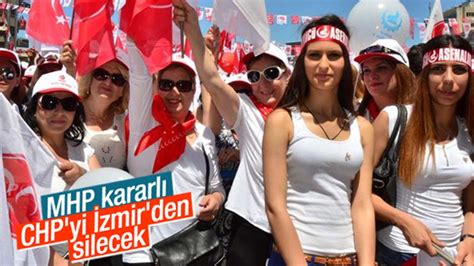 İ­z­m­i­r­­d­e­k­i­ ­M­H­P­ ­m­i­t­i­n­g­i­n­d­e­ ­b­o­ş­ ­y­e­r­ ­k­a­l­m­a­d­ı­